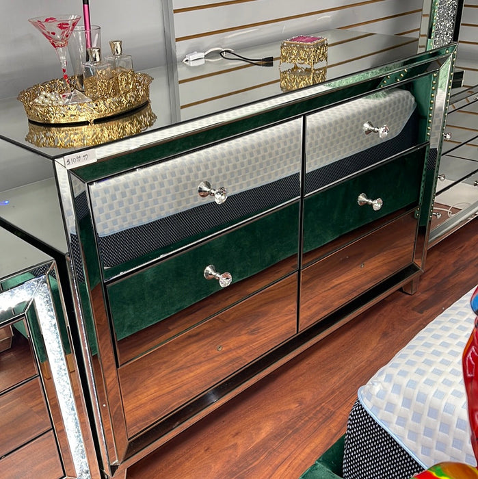 Glam Brooklyn Mirrored Dresser