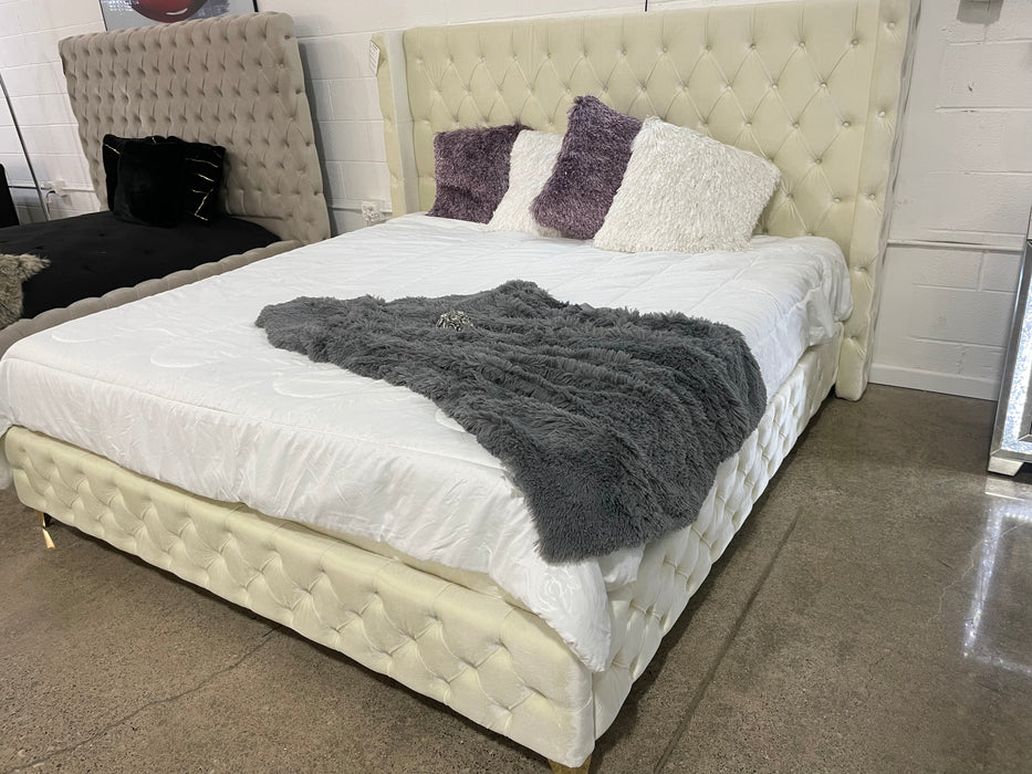 Cream Tufted Velvet Bed