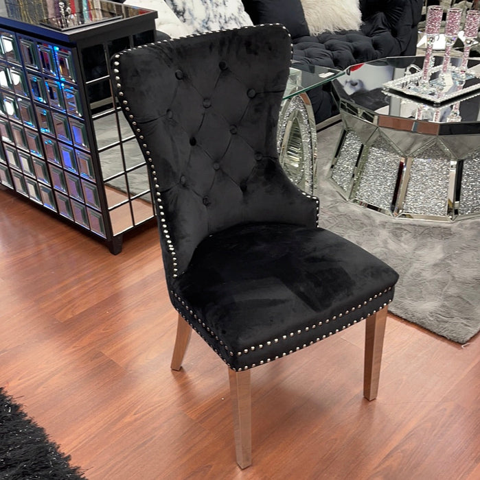 Black Velvet Leo Knocker Chair