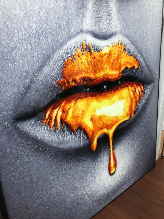 Glam Wall Decor Gold Lips